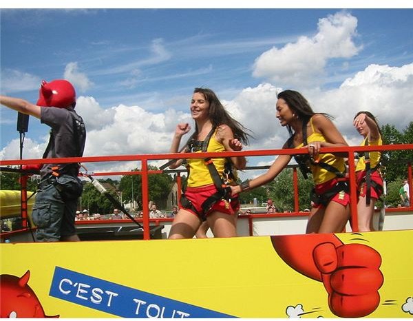 800px-Tour de France 2007-Publicity Caravan-753913596 0f6baa920b