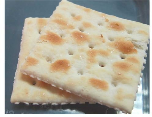 Are Saltine Crackers Healthy? Saltine Cracker Nutrition Facts