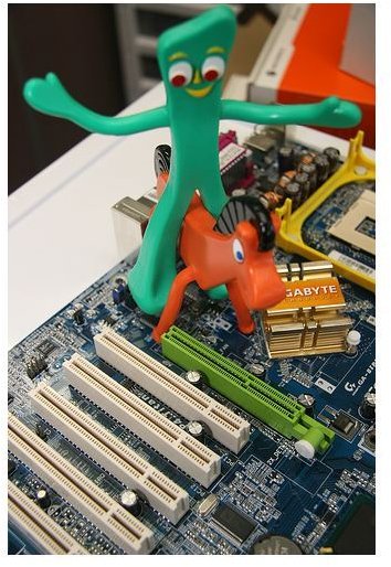 What Goes in the Motherboard Green Slot?