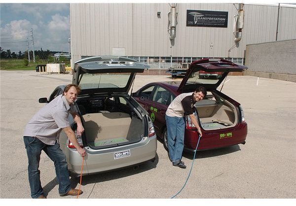 800px-Plugging in Argonne hybrid electric vehicles