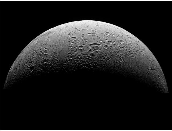 PIA08409 North Polar Region of Enceladus