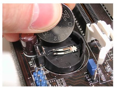 How To Replace The CMOS Battery on a Motherboard